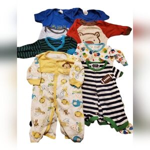 Set of 8 3-6 months baby onesies bundle